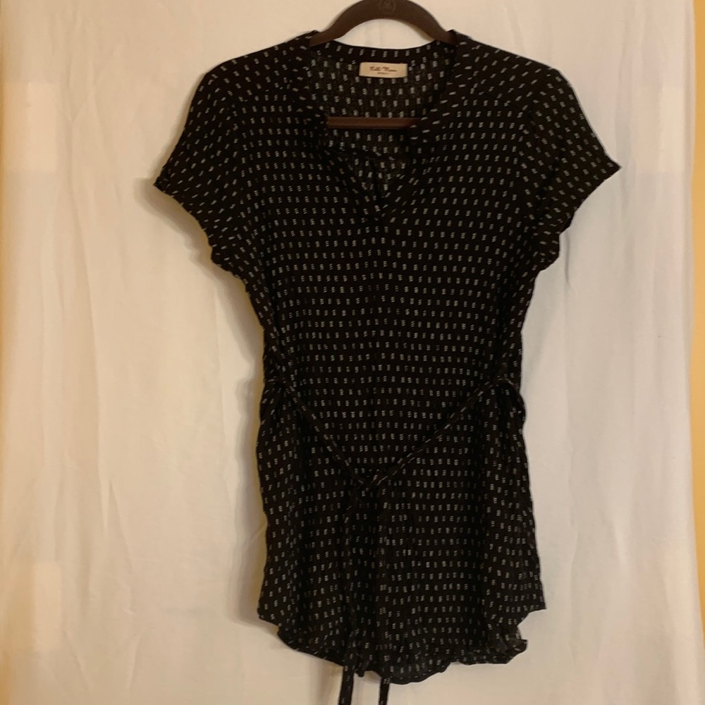Full Moon Maternity Black and White Short Sleeves Top - Size Medium